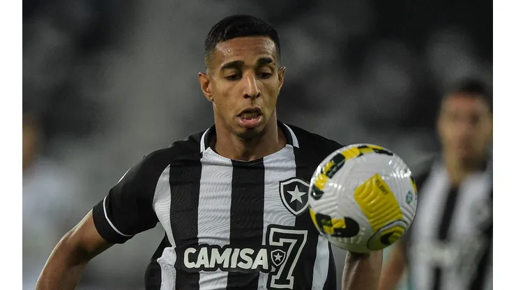 Victor Sá busca encerrar jejum no Brasileiro e projeta próximo confronto do Botafogo