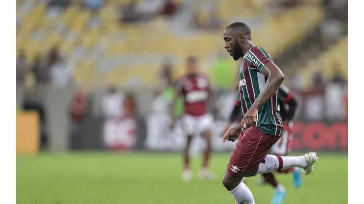Thiago Ribeiro/AGIF/ David Braz, Manoel e + 9: Diniz esboça Fluminense para vencer clássico após eliminação na Sul-Americana.