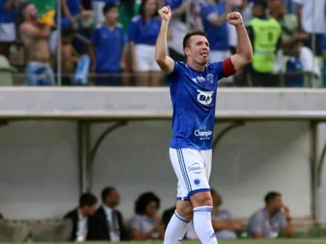 Capitão com moral! Eduardo Brock se destaca na vitória do Cruzeiro sobre o Grêmio e cai nas graças da torcida