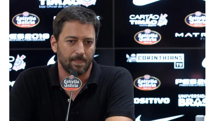 Duílio expõe bastidores sobre desavença entre Róger Guedes e Vitor Pereira