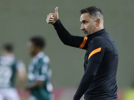 Surpresa! Vítor Pereira relaciona jovem da base no lugar de atacante para duelo contra RB Bragantino