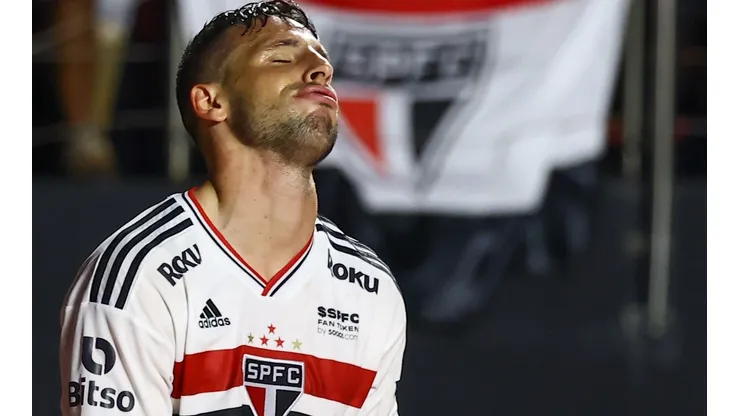 Marcello Zambrana/AGIF - Lance envolvendo Calleri irritou torcida do São Paulo