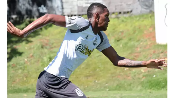 "Forte e focado";  promessa da Ponte, Douglas Mendes expõe expectativas sobre a equipe na Série B