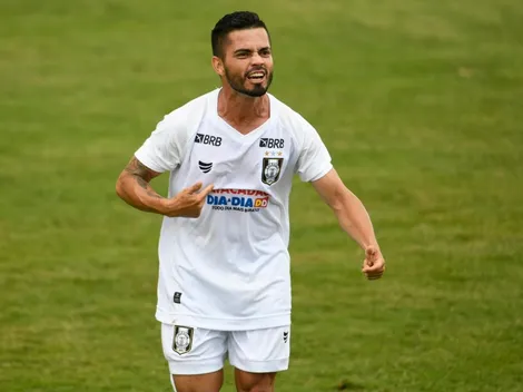 Reforço na área: Londrina negocia com meia destaque da Copa do Brasil