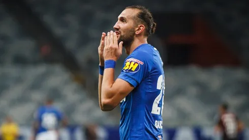Hernán Barcos com a camisa do Cruzeiro (Vinnicius Silva/Cruzeiro EC)