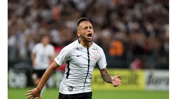 Maycon acertou retorno ao Corinthians (Foto: Daniel Vorley/AGIF)