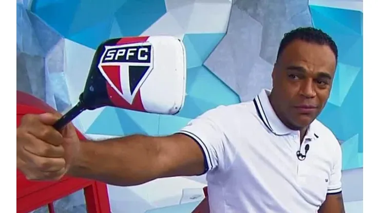 Foto: Reprodução/Band - Denílson falou sobre o lance que gerou polêmica.