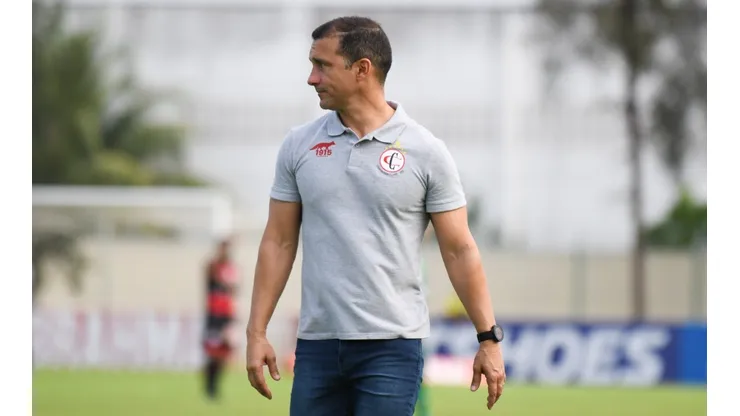 Kely Pereira/AGIF. Ranielle Ribeiro não terá o goleiro e dois atacantes para clássico Emoção, no fim de semana.