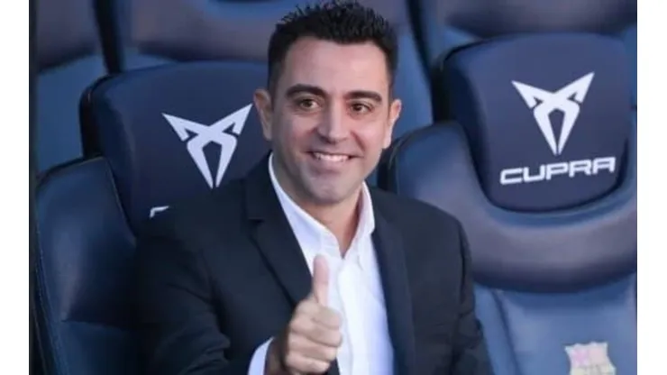 “Trabalhando para o futuro”; Xavi não nega rumores sobre possível encontro com atacante desejado pelo Barça 