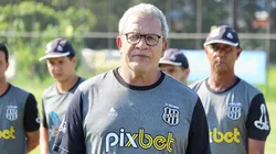 Foto/Reprodução: Twitter Oficial da Ponte Preta: @aapp_oficial - Hélio se encontra em situação complicada