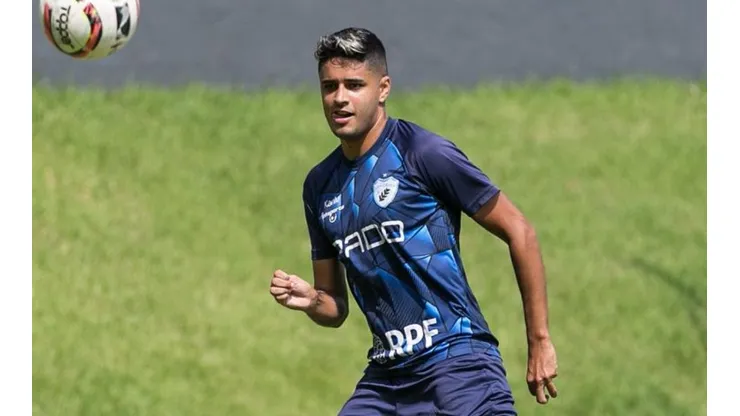 Foto: (Flickr Oficial Londrina/Ricardo Chicarelli/Londrina EC.) - Léo Artur não é mais jogador do Londrina