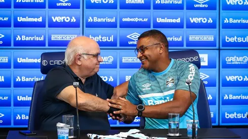 Lucas Uebel/AGIF - Roger Machado dá aval a Romildo para fechar com carrasco do Grêmio