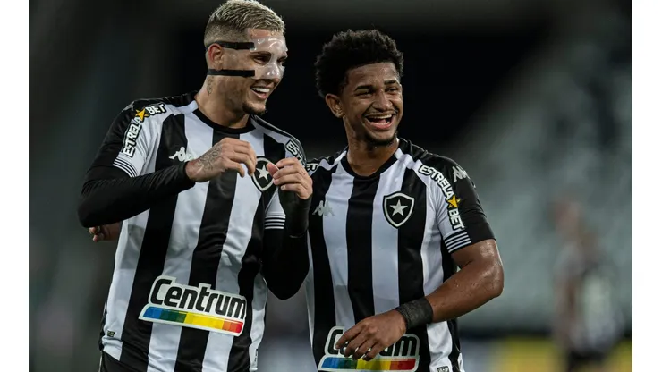 Foto: Jorge Rodrigues/AGIF | Ex-Botafogo vive drama e recebe proposta para ser vendido