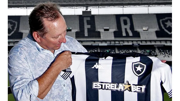 Foto: Vitor Silva/BFR | John Textor já prometeu novo treinador, reforços e alto investimento