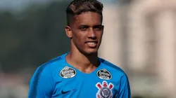 Foto: Marcello Zambrana/AGIF - Pedrinho conseguiu deixar a Ucrânia.