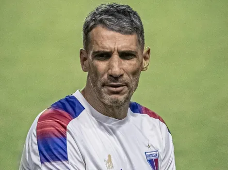 Vojvoda minimiza falta de titularidade de querido da torcida e faz elogios “Confiamos nele”