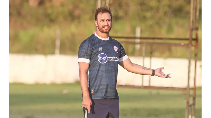 Foto: (Flickr Oficial Náutico/Tiago Caldas/CNC) - Felipe Conceição deve ganhar mais um desfalque no Náutico por conta de contusão