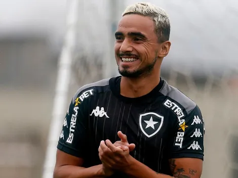 Textor age por substituto de Rafael e deve apresentar proposta de R$ 20 milhões por lateral
