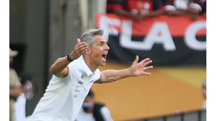 - O técnico não gostou da postura adotada pelos líderes do elenco