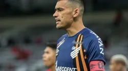 Robson Mafra/AGIF - Santos, do Athletico-PR, volta à mira do Flamengo