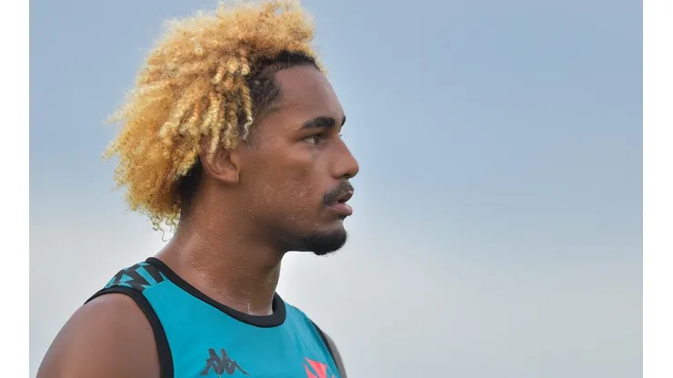 Foto: Thiago Ribeiro/AGIF - MT: Zé Ricardo tem planos para ajudar na evolução do jovem no Vasco