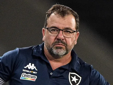 “Criar um modelo de jogo”; comentarista detona esquema tático de Enderson