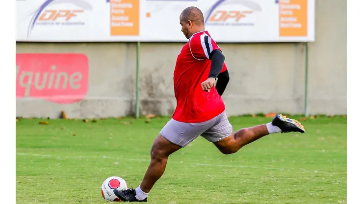 Foto: Rafael Vieira/AGIF - Santa Cruz está 100% na temporada com três vitórias