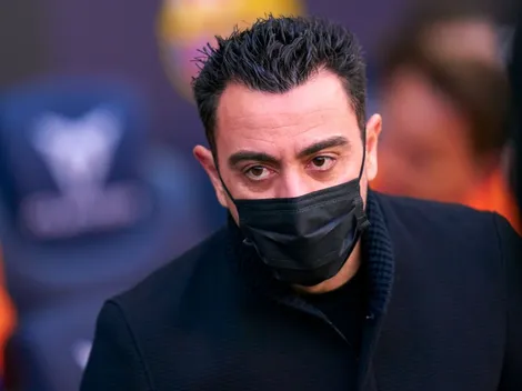 "Canhoto de puro talento"; Xavi é 'fisgado' por Menino da Vila e aumenta rumores de saída