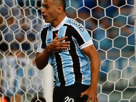 R10 fica para trás e Diego Souza pode ultrapassar ídolo em gols pelo Grêmio