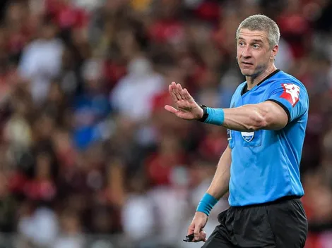 Assistentes brasileiros cometem gafe em jogo da Argentina e são suspensos pela Conmebol