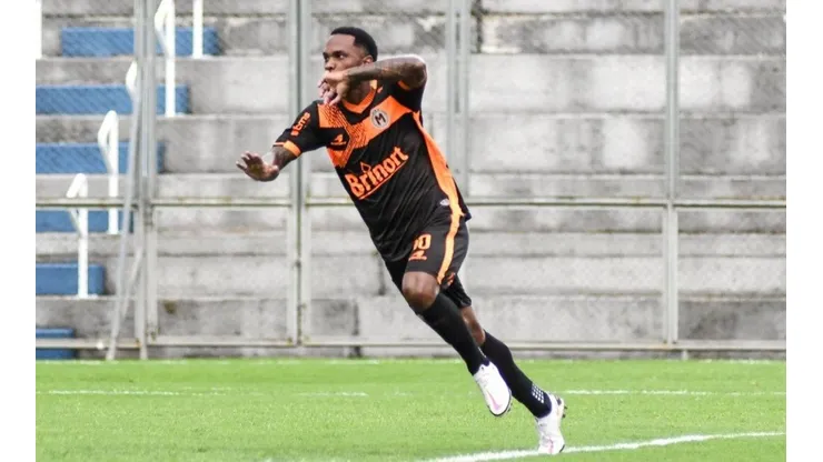Foto: Paulo Binda/Manauara EC | Patrick Vieira foi o autor do gol da sua equipe, no empate por 1 x 1