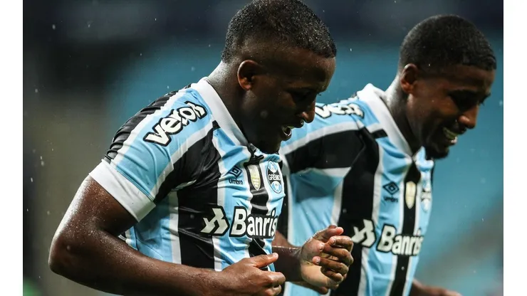 Foto: Divulgação/Grêmio - Elias e Guilherme Guedes: em alta com o presidente