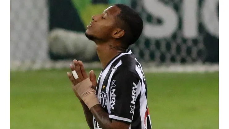 Foto: Fernando Moreno/AGIF - Tchê Tchê deve permanecer no Galo até o final do Estadual, mas tem procura de clubes do Brasil