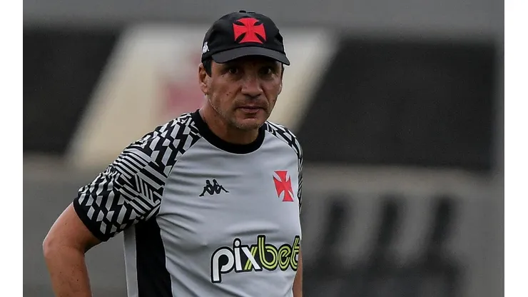 Foto: Thiago Ribeiro/AGIF - Zé Ricardo vem recebendo vários reforços.