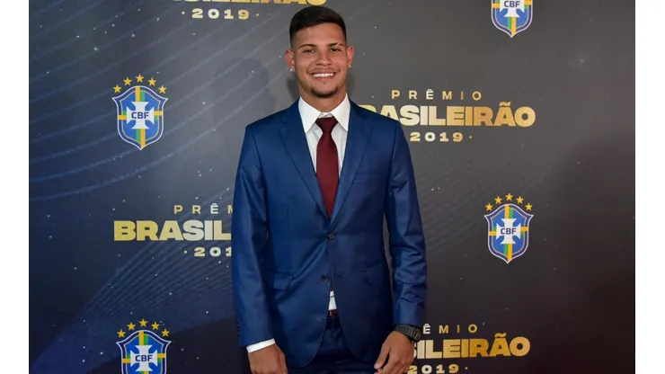 Bruno Guimarães (Foto: Thiago Ribeiro/AGIF)