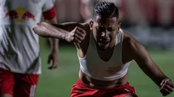 Foto: Heber Gomes/AGIF - Weverton: novo reforço do Vasco disputou a temporada 2021 pelo Red Bull Bragantino