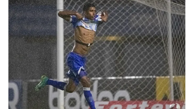 Foto: Celio Junior/AGIF - Gabriel reclamou do calendário brasileiro em entrevista coletiva