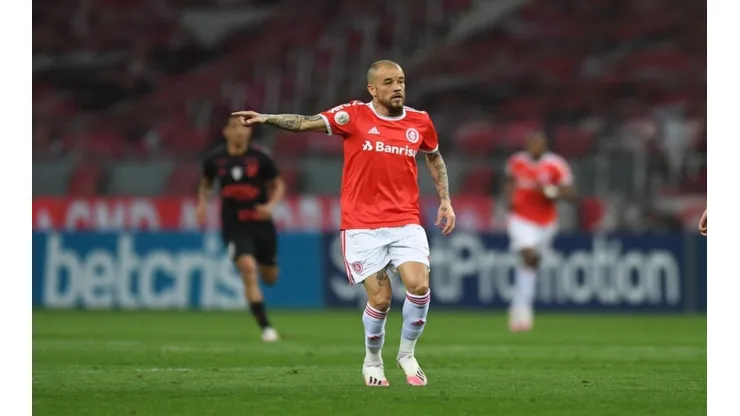 Ricardo Duarte/Inter - D' Alessandro, meia do Internacional