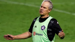 Foto: (Rafael Vieira/AGIF) - Paulo Bonamigo deve ganhar seu primeiro reforço para a zaga