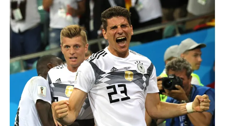 Alexander Hassenstein/Getty Images - Gomez em jogo pela seleção alemã