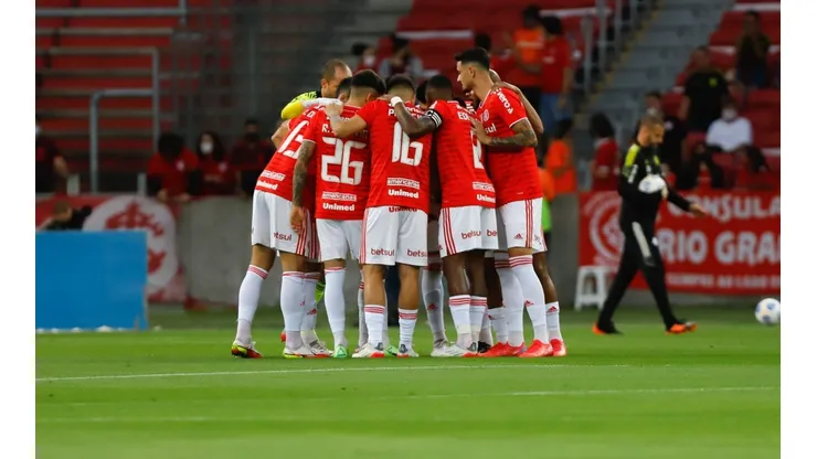 Maxi Franzoi/AGIF/ Emílio Papaléo Zin, vice-presidente do Internacional pede paciência para a torcida Colorada