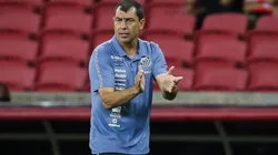 Foto: Pedro H. Tesch/AGIF - Fábio Carille dá ok e Santos abre conversas por zagueiro