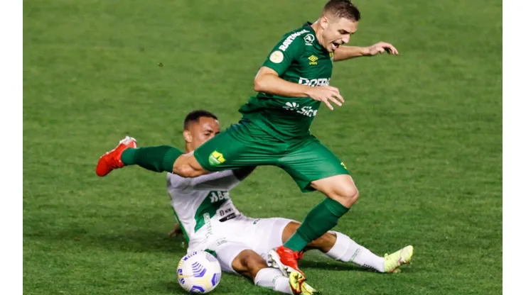 Foto: Luiz Erbes/AGIF - Bruninho está emprestado pelo Atlético-MG ao Juventude