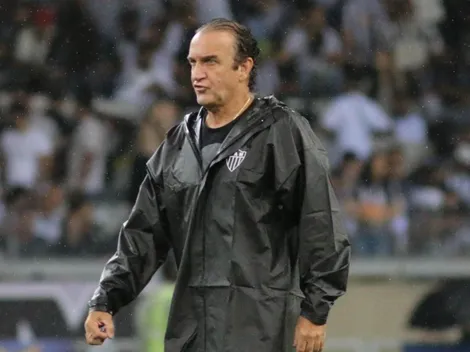 Cuca vai a público e rasga elogios para titular do Galo: "Tem que tirar o chapéu"