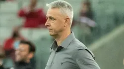 Foto: (Robson Mafra/AGIF) - Tiago Nunes deve perder mais um jogador do elenco do Ceará