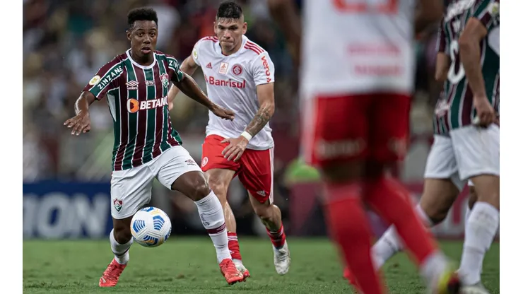 Wellington teve vínculo renovado com o Flu; volante atuou poucas vezes como titular em 2021