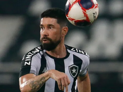 Ricardinho puxa fila e Botafogo encaminha 3 novas saídas