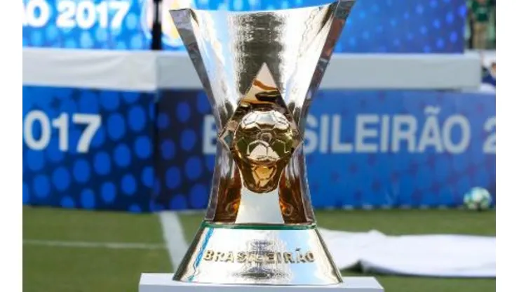 Alexandre Schneider/Getty Images/ Há 19 anos, o Santos batia o Corinthians no Campeonato Brasileiro com a irreverência e ousadia dos meninos da Vila