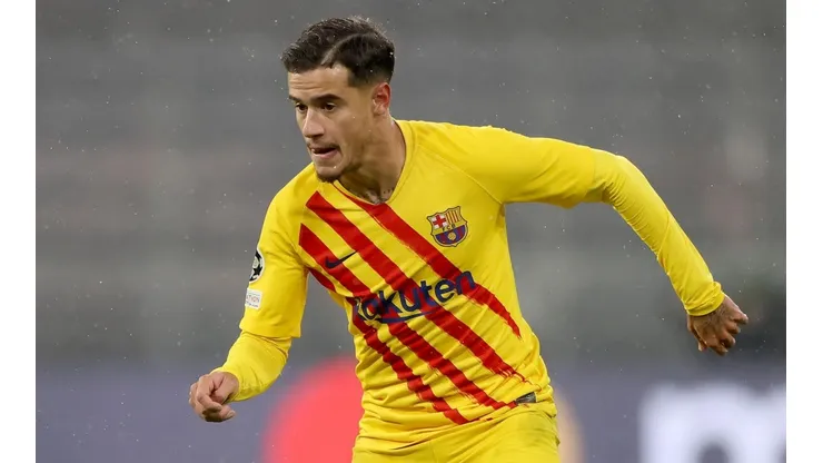 Foto: Alexander Hassenstein / Getty Images | Coutinho deve voltar a atuar na Premier League