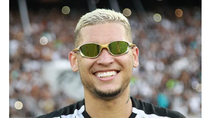 Foto: Vitor Silva/Botafogo - Navarro comemorou título do Palmeiras na Libertadores obviamente pela rivalidade entre Botafogo x Flamengo